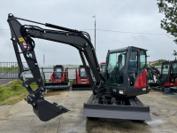 Мини-экскаватор QUADTRAC EX60 (6 т, кабина, А/С, квикаплер, поворотная стрела) HV Market