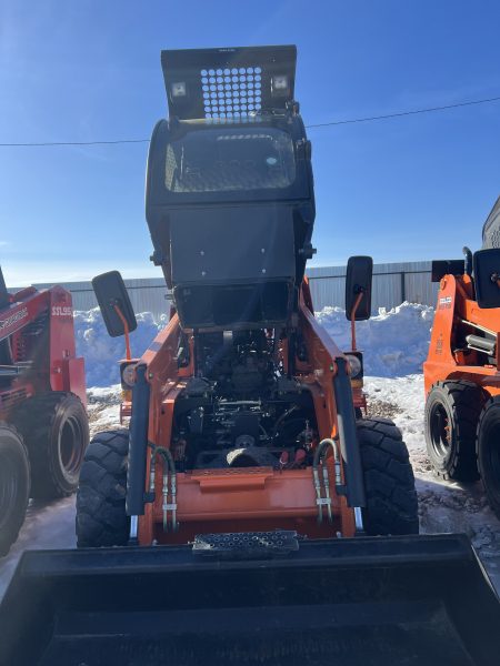 Мини-погрузчик DELCO SSL175 ИНДИЯ