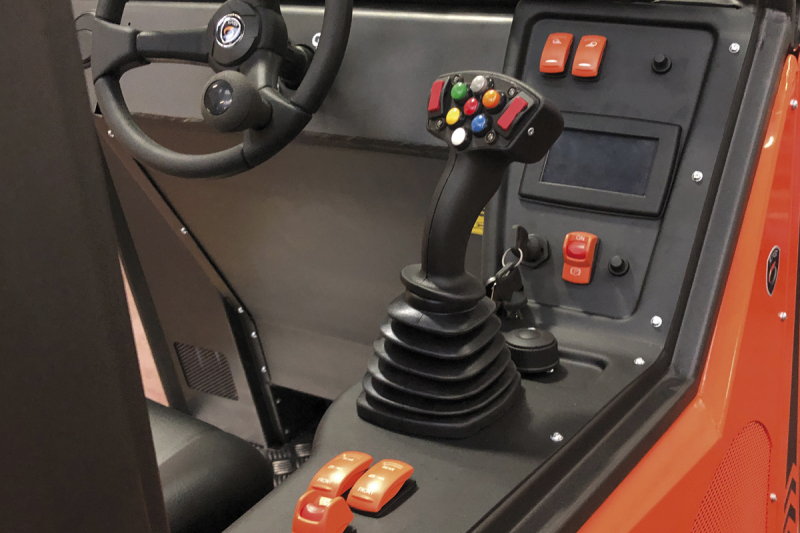 Мини-погрузчик CASTLOADERS 40XD (Большие колеса ALL TRAC )