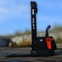 Самоходный штабелер с платформой оператора OXLIFT Premium PS 1555 1500 кг 5.5 м FFL HV Market