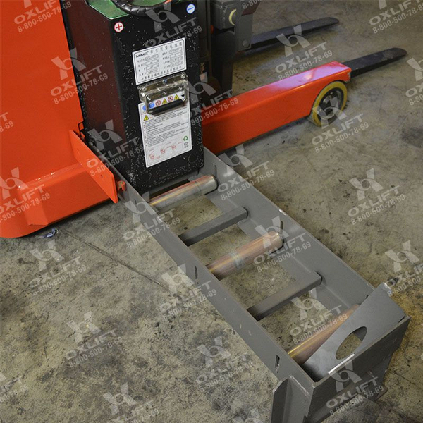 Ричтрак с кабиной стоя MF15-55 OXLIFT 5500 мм 1500 кг