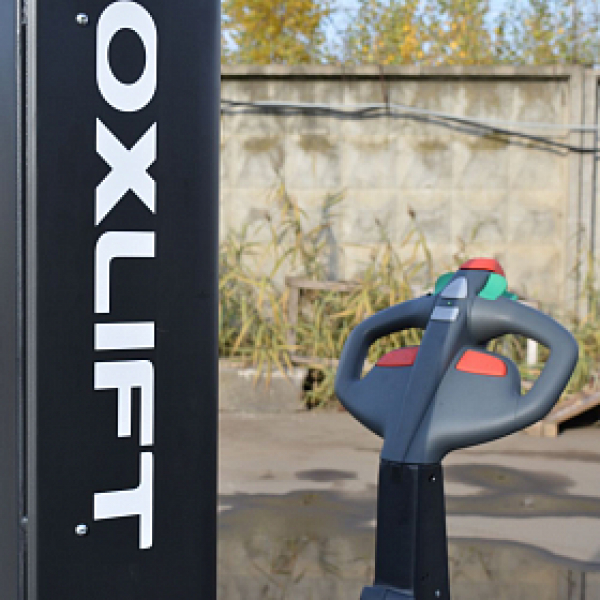 Самоходный штабелер с платформой для оператора OXLIFT BX15 Lion 5500 мм HV Market