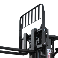 Электрический погрузчик YETT CPD15-A3H4-M-M300-3W HV Market