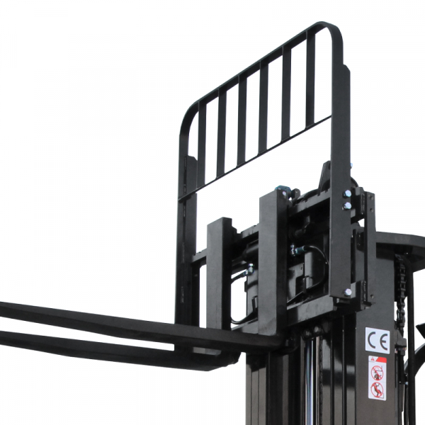 Электрический погрузчик YETT CPD18-A3LIH4-M-M300-3W